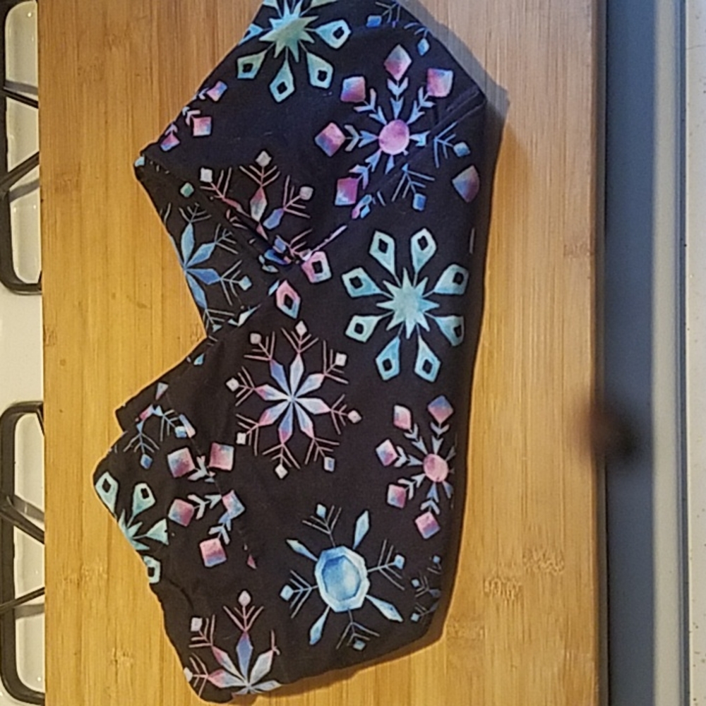 Snowflake Burst Leggings